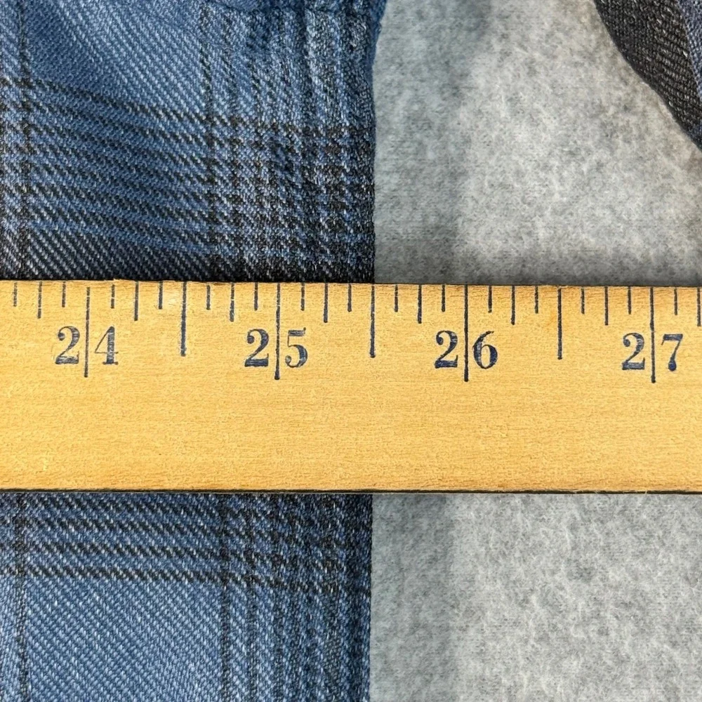 The North Face ThermoCore Flannel Blue Plaid Shirt XL with Secure Travel Pocket